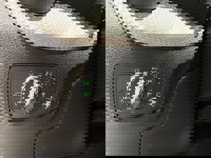 Image Audi Q2 1.4 150 S-tronic7 GPS Radar Régul Clim auto Gtie 1 an